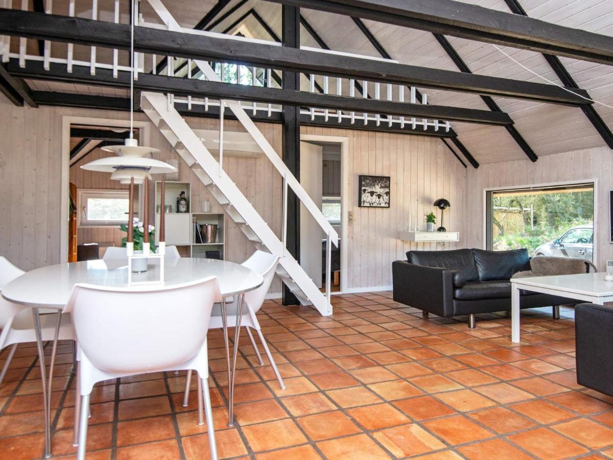 7 Person Holiday Home In R M Vesterhede Extérieur photo